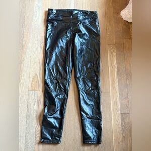 Shiny Black faux leather Leggings